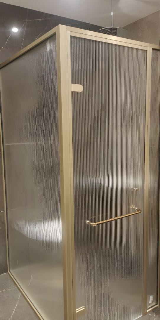 Brushed Gold Fluted Reeded Glass Cabin